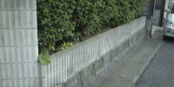 門柱・塀塗装工程1